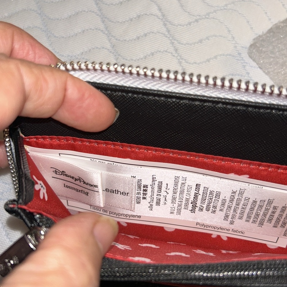 NWT Disney Loungefly Mickey Wallet - Picture 8 of 12